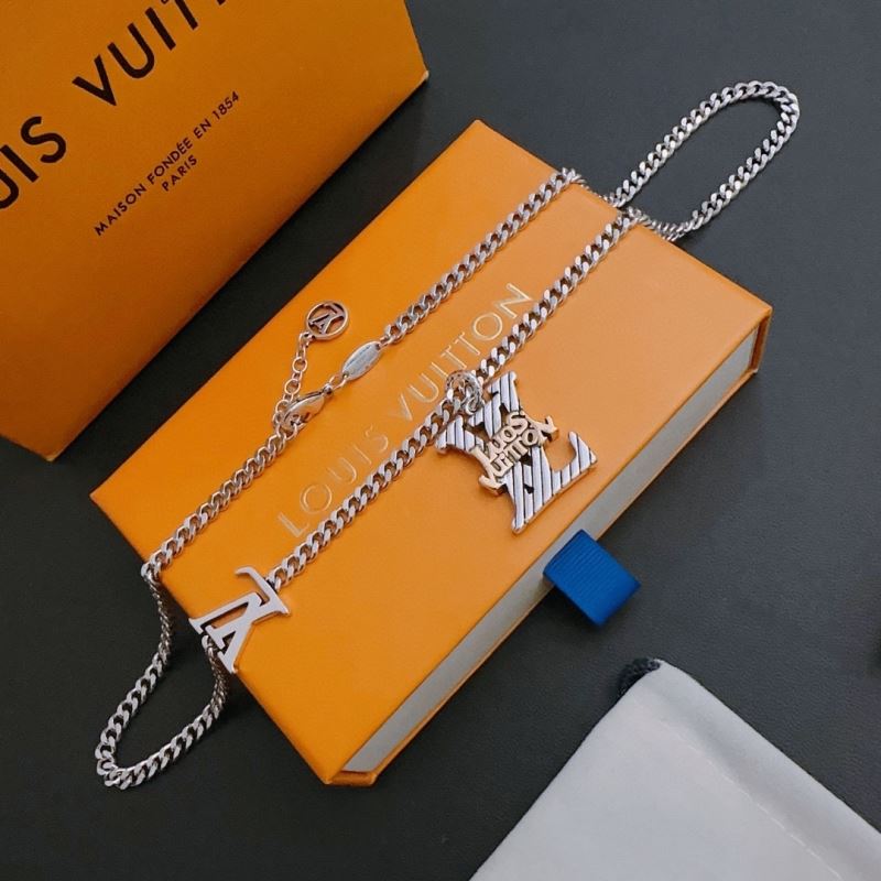 Louis Vuitton Necklaces